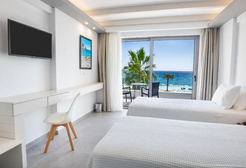 SUITE WITH PRIVATE POOL Room, Konstantinos Palace, Rhodes