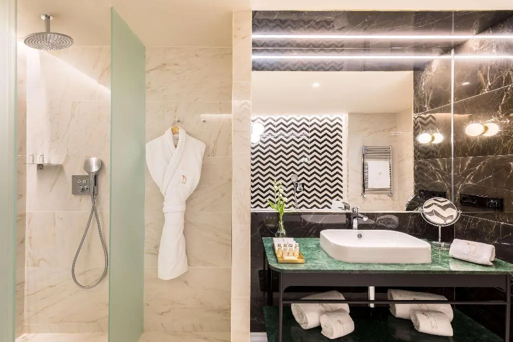 SUITE CITY VIEW Room, Barceló Torre de Madrid, Madrid