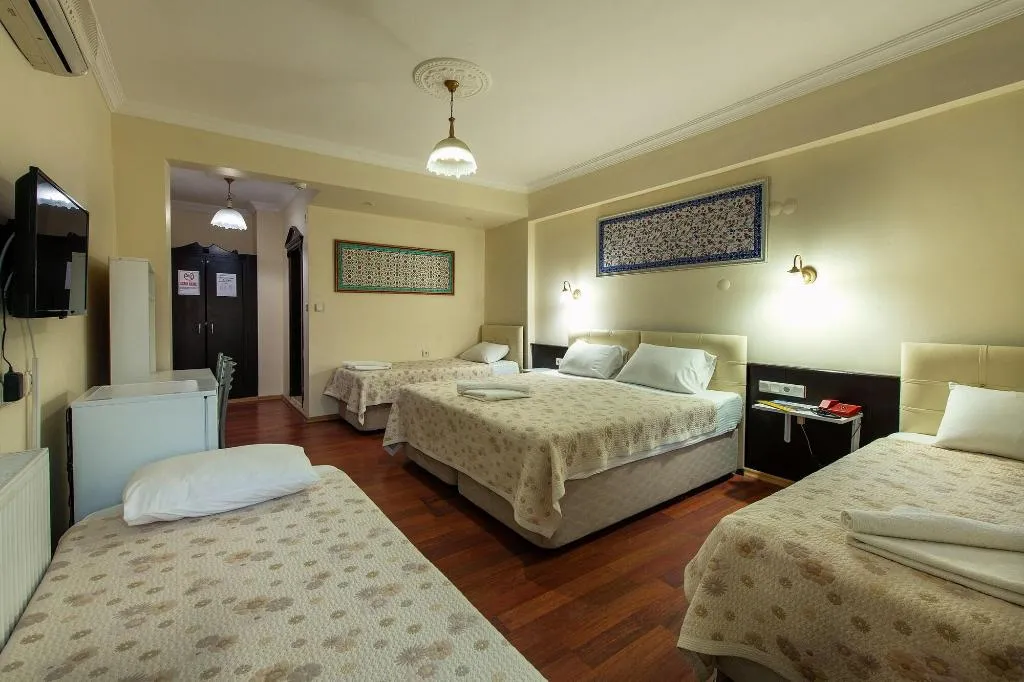 Room, Ephesus Centrum, Izmir