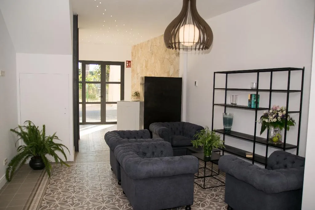 Lobby, Petit Sant Miquel, Majorca