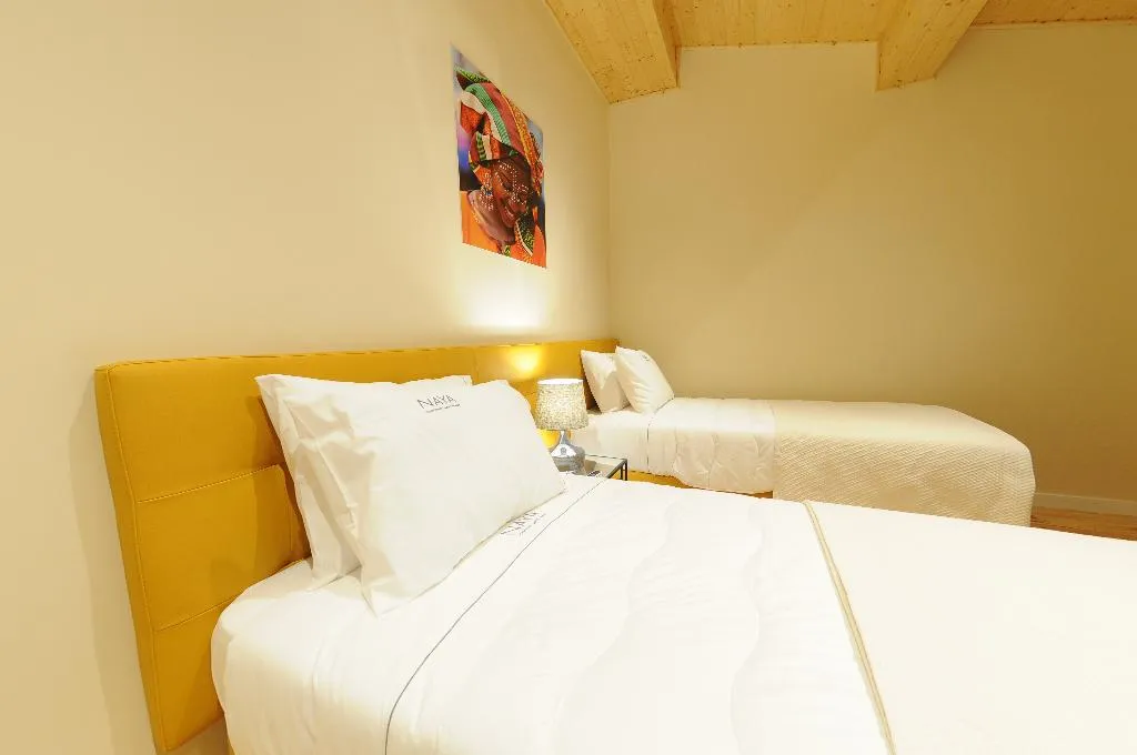 Double or Twin TWO BEDS Room, Naya - Downtown Guesthouse, Porto