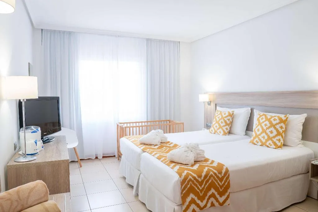 Room, Landmar Costa Los Gigantes Family Resort, Tenerife