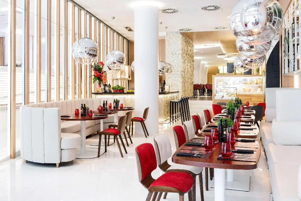 Restaurant, NH Collection Barcelona Gran Hotel Calderón, Barcelona