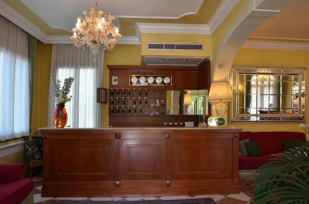 Lobby, Villa Cipro, Venice