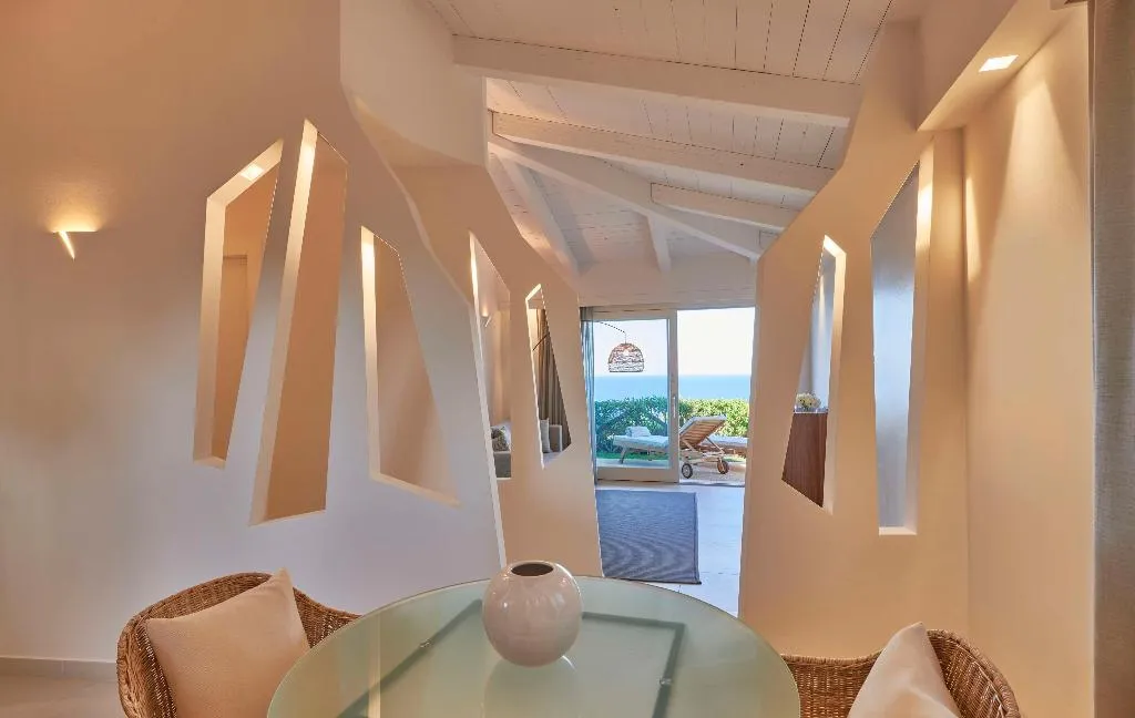 SUITE SEA VIEW Room, Baia di Chia Resort Sardinia, Curio Collection, Cagliari