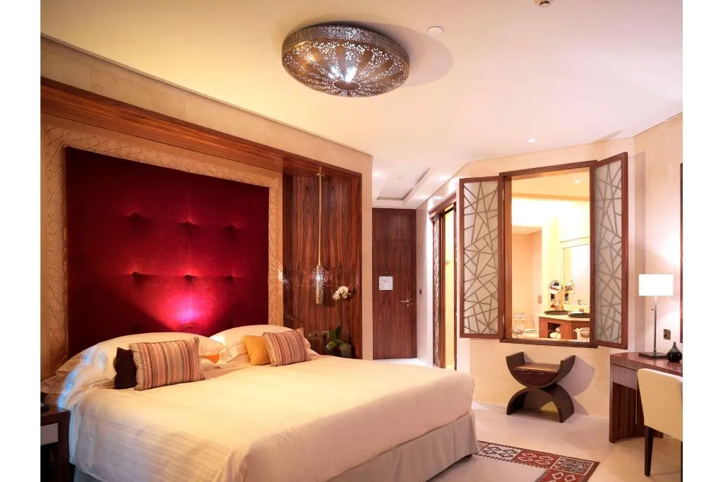 Double or Twin CLUB Room, Raffles Dubai, Dubai