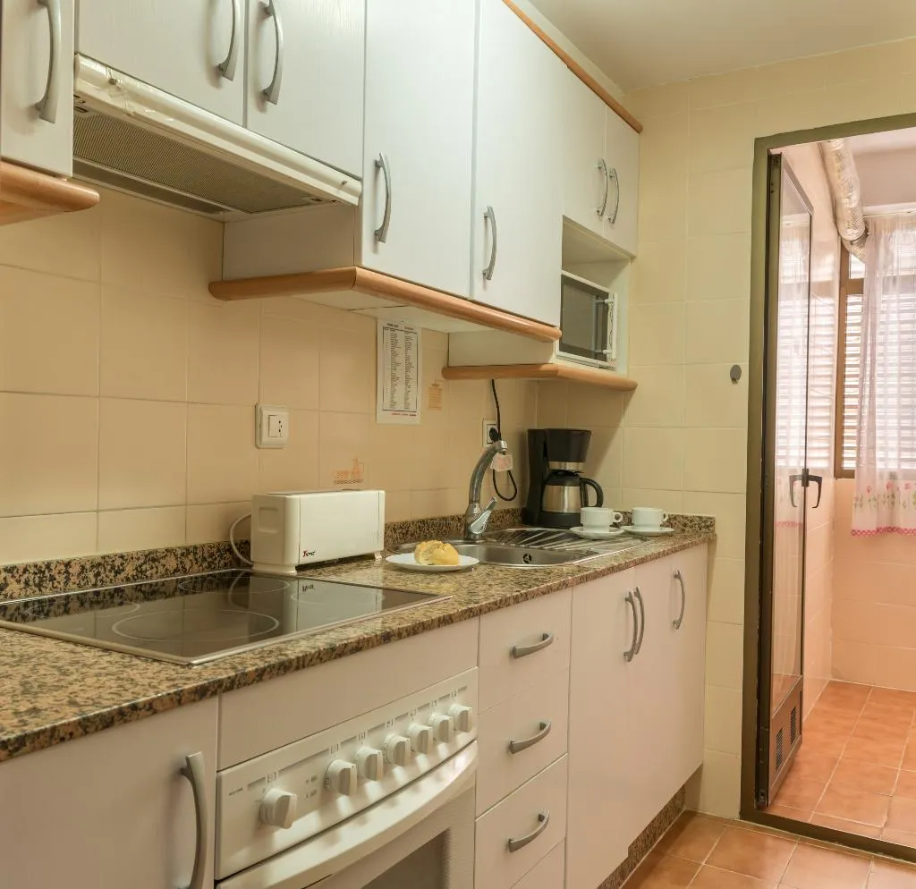 APARTMENT TWO BEDROOMS Room, Apart. Gemelos  2- Beninter, Costa Blanca