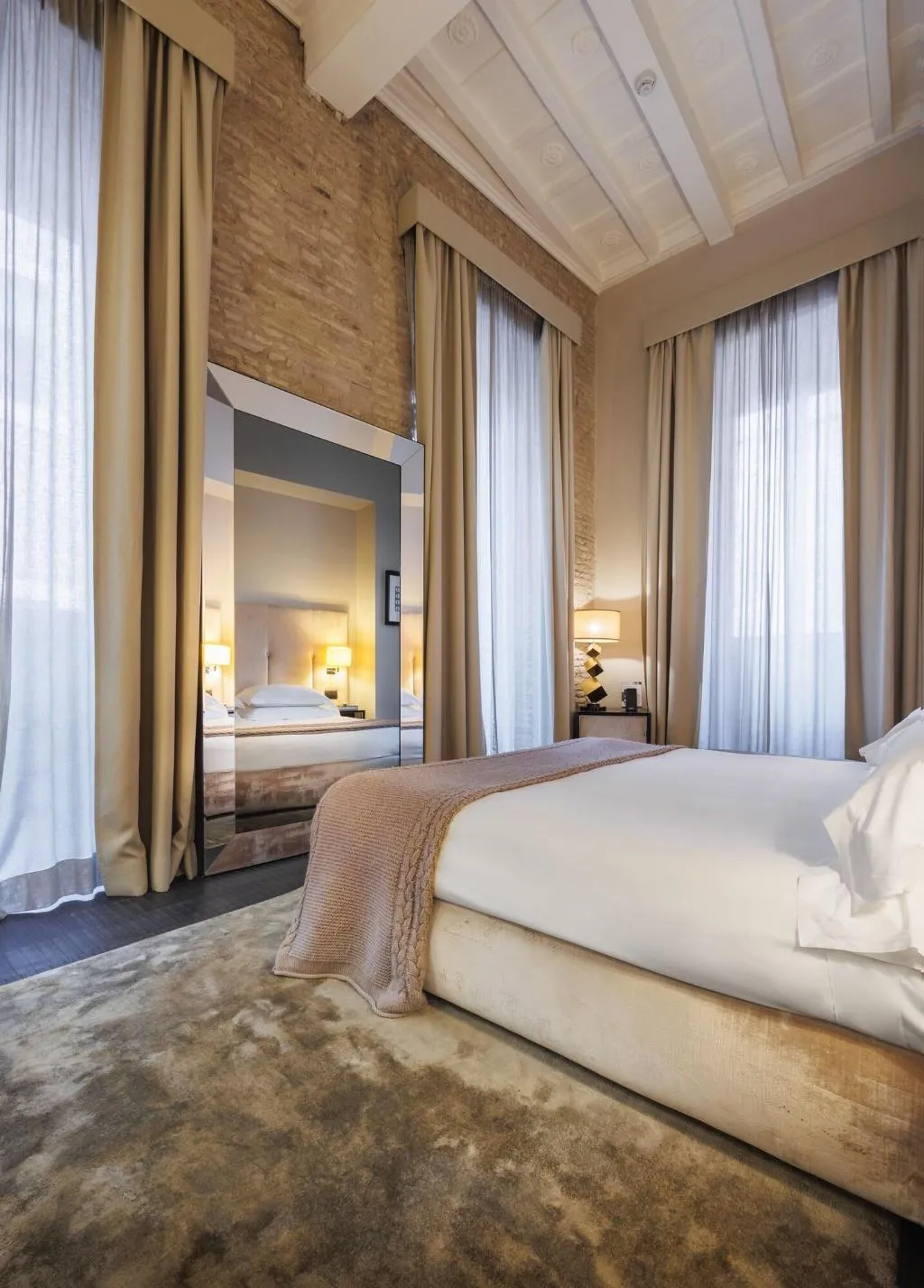 JUNIOR SUITE KING SIZE BED Room, Dom Hotel Roma, Rome