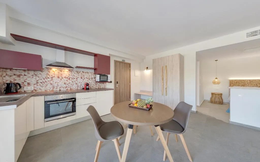 SUITE SUPERIOR WITH TERRACE Room, Spiros-Soula Family Hotel & Thematic Suites, Crete