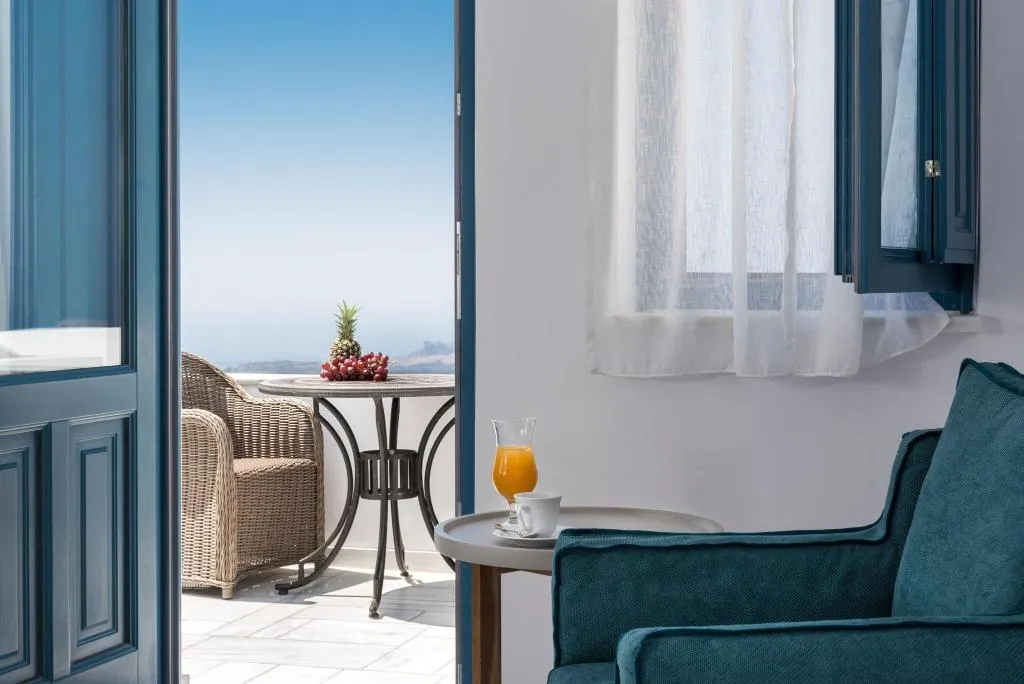 JUNIOR SUITE QUEEN SIZE BED Room, Anteliz Hotel And Suites, Santorini