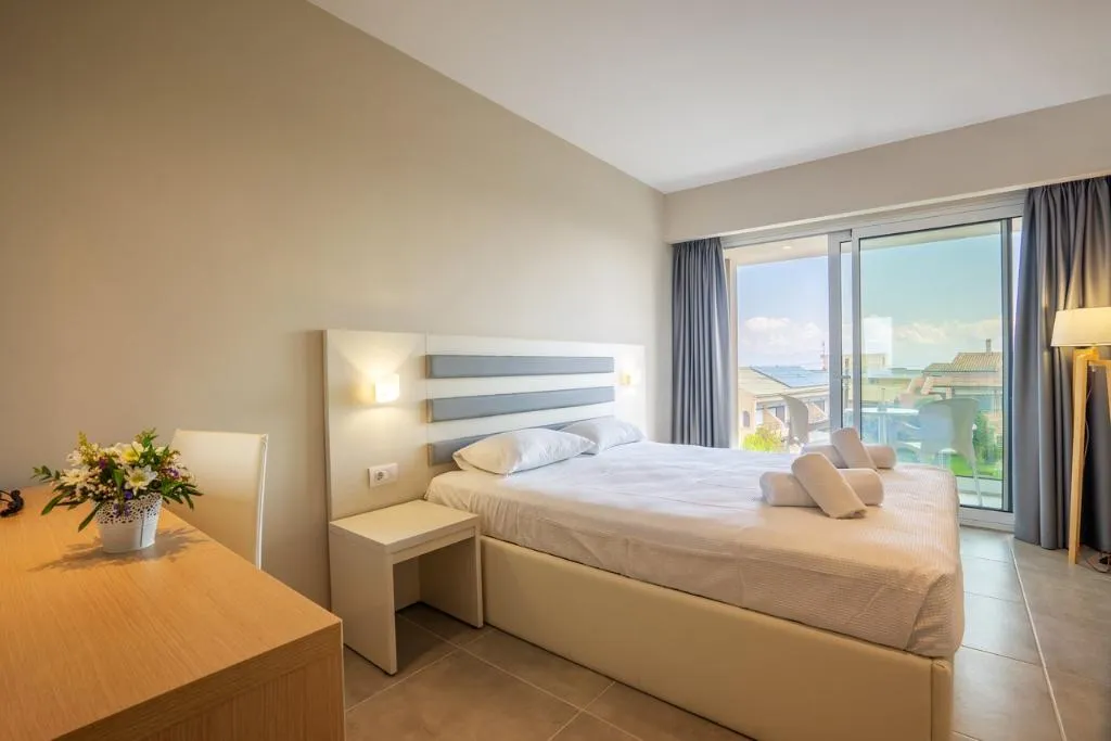 Double or Twin PARTIAL SEA VIEW Room, CNic Gemini Hotel, Corfu
