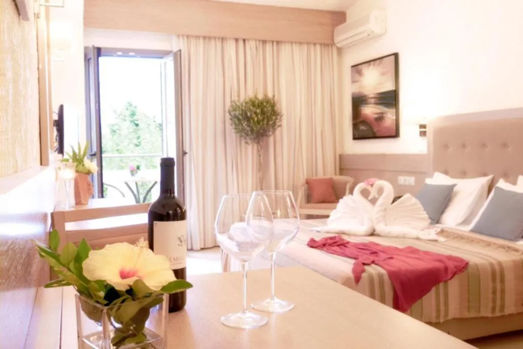 STUDIO SUPERIOR Room, Flamingos Hotel by GHH, Crete