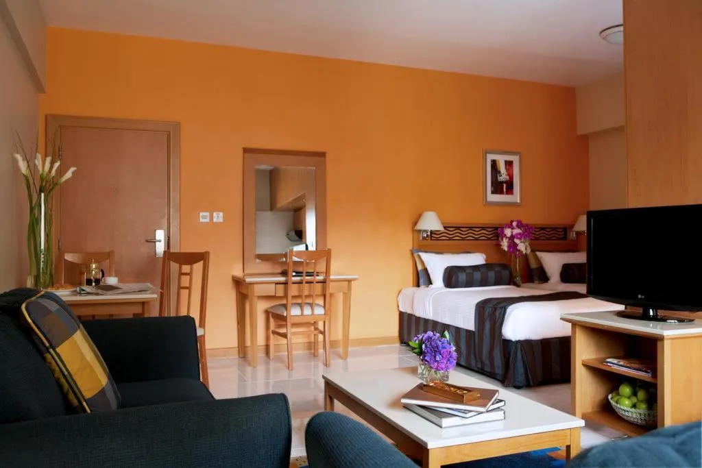 STUDIO STANDARD Room, Golden Sands Hotel Apartments, Dubai