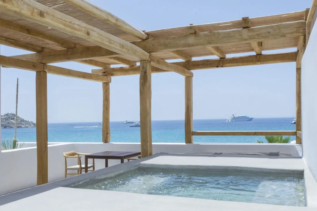 DOUBLE DELUXE WITH JACUZZI Room, Branco Mykonos, Mykonos