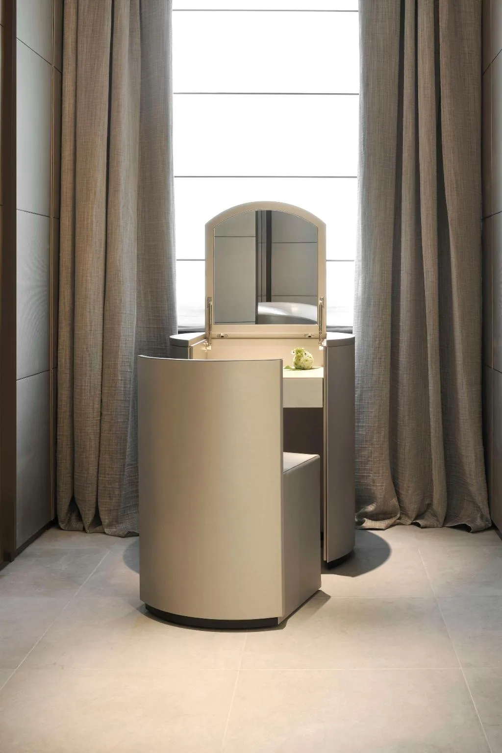 SUITE CAPACITY 3 Room, Armani Hotel Milano, Milan