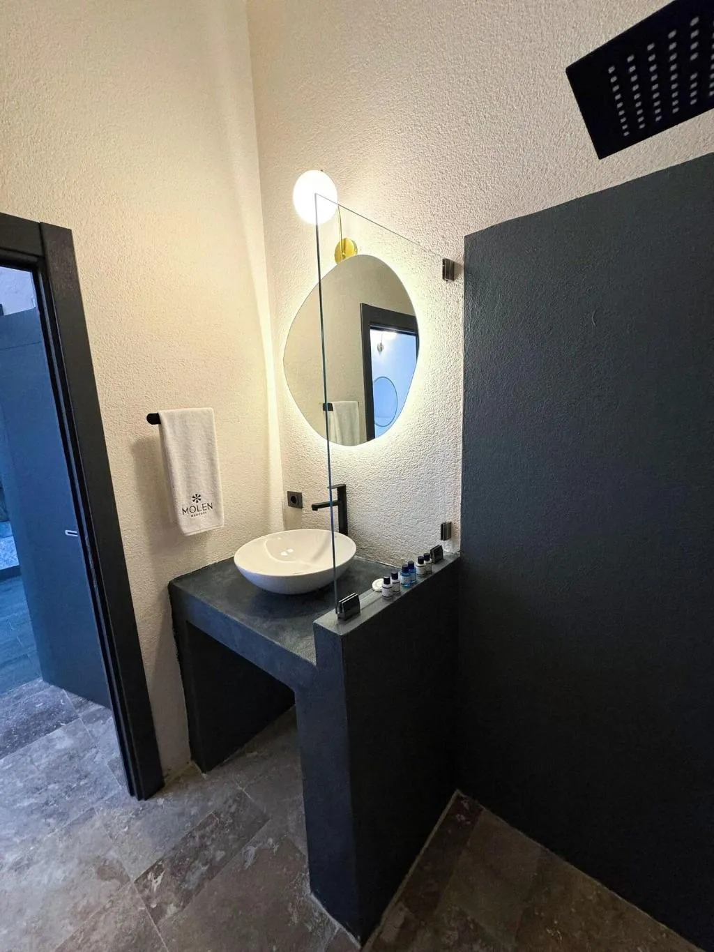 Room, Molen Alaa Ati, Izmir