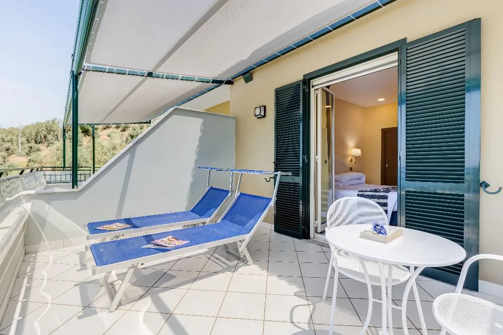 DOUBLE WITH TERRACE Room, Best Western Hotel La Solara, Naples