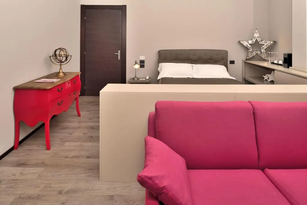 JUNIOR SUITE WITH DOUBLE BED Room, H2c Hotel Milanofiori, Milan