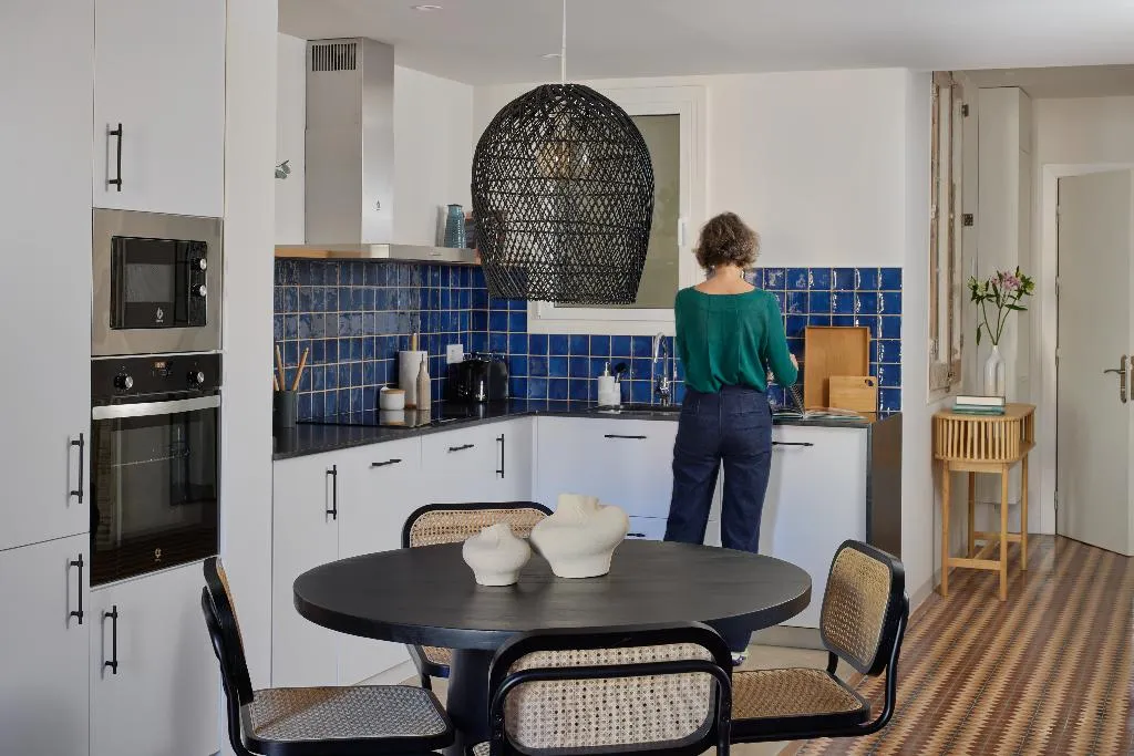 APARTMENT CAPACITY 4 TWO BEDROOMS Room, Factory Apartments Barcelona, Barcelona