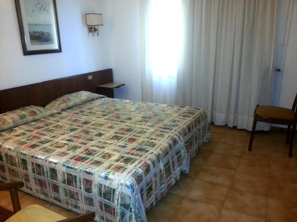 DOUBLE SINGLE USE STANDARD Room, Hostal del Sol, Costa Brava