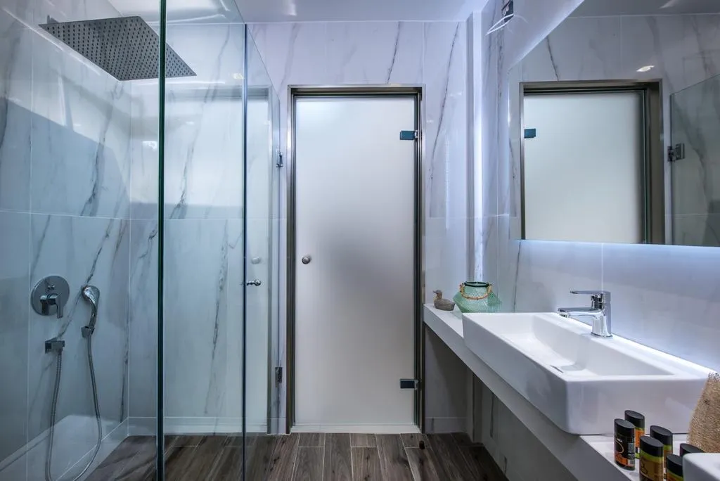 SUITE DELUXE WITH PRIVATE POOL Room, Diamond Village, Crete