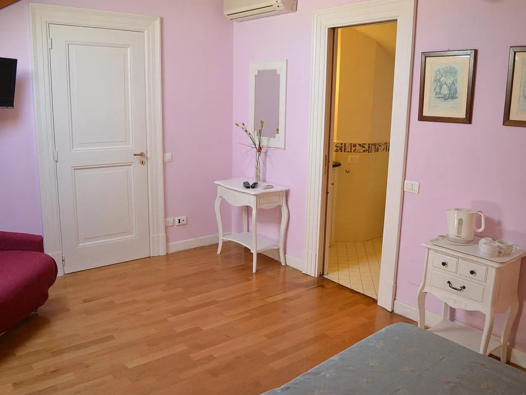 Room, Secret Garden Relais, Naples