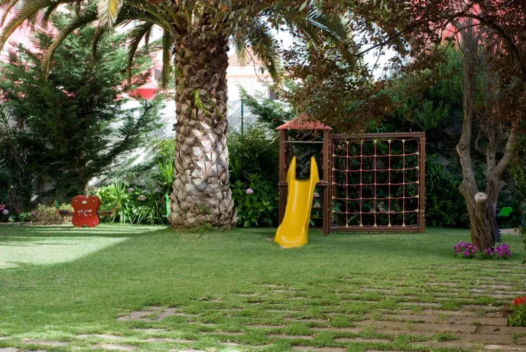 Sports and Entertainment, Londres Estoril Hotel, Lisbon