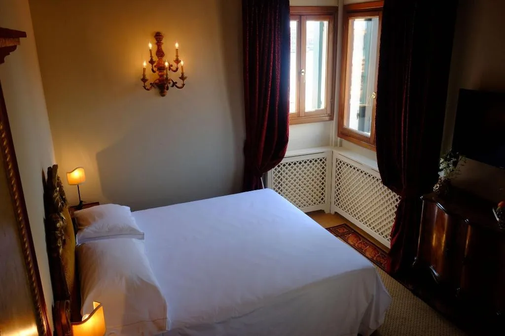 Room, La Calcina Suites, Venice