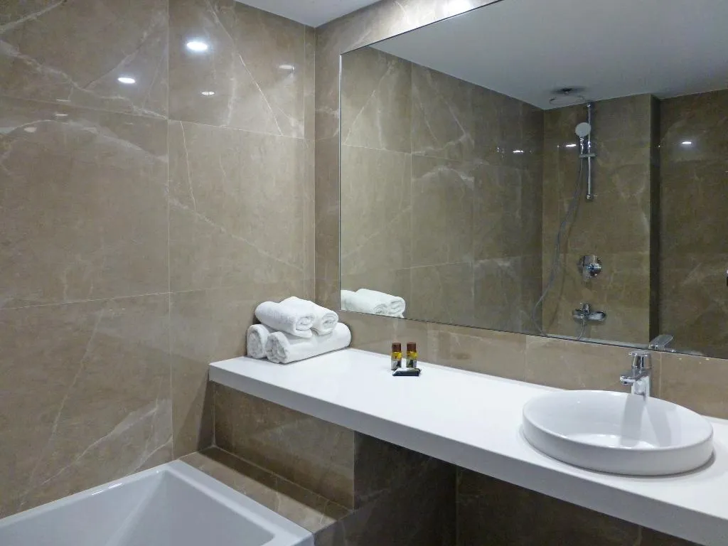 SUITE POOL VIEW ONE BEDROOM Room, Sunrise Oasis Hotel & Waterpark, Cyprus