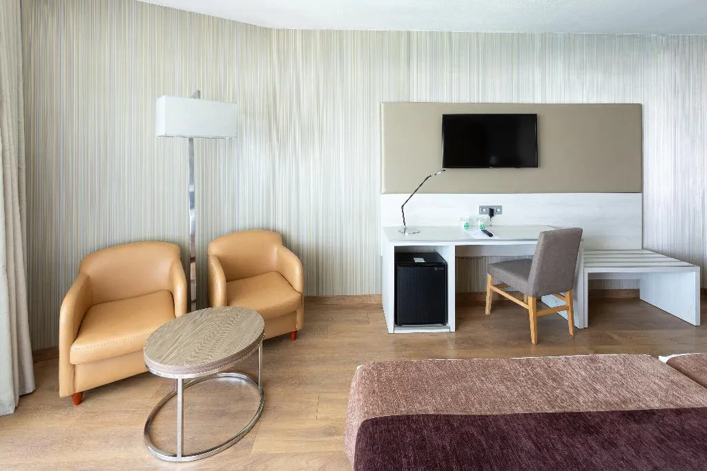 Double or Twin CAPACITY 4 Room, Best Semiramis, Tenerife