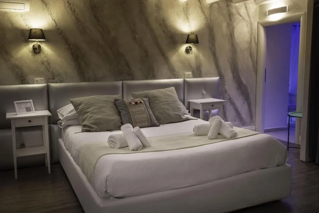 Room, Delsi Suites Pantheon, Rome