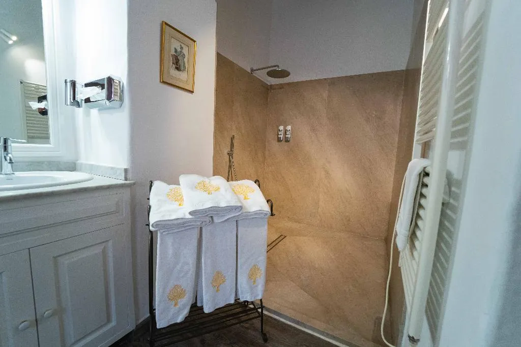 Double or Twin WITH TERRACE Room, Hotel Rural S'Olivaret, Majorca