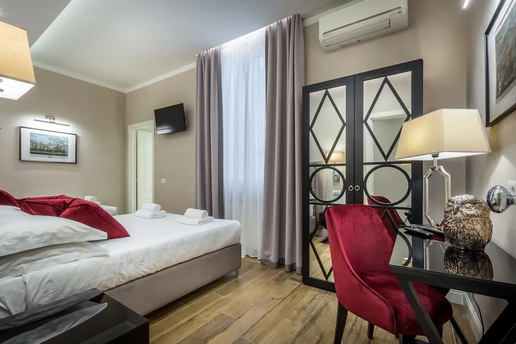 TRIPLE SUPERIOR Room, Hotel Emma Small Luxury Hotel, Florence