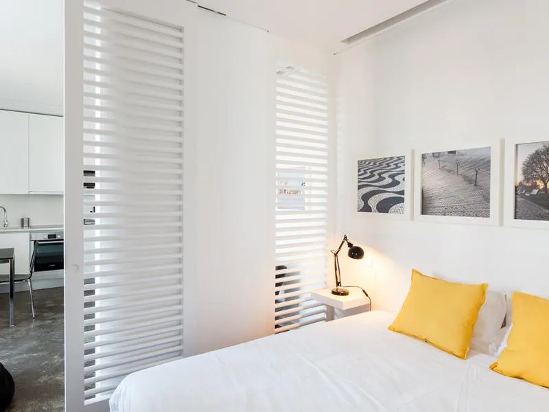 STUDIO CAPACITY 3 Room, Hello Lisbon Santa Apolonia Apartments, Lisbon