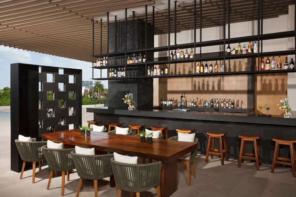 Bar, Dreams Vista Cancun Golf & Spa Resort, Cancun Area