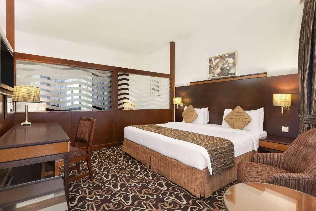 SUITE KING BED NON SMOKING Room, Howard Johnson Bur Dubai, Dubai