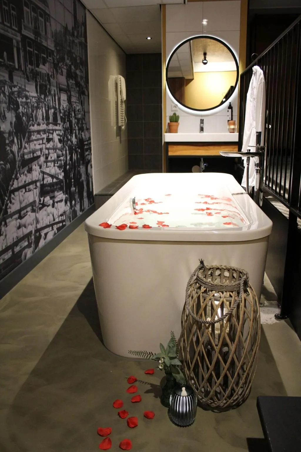 SUITE DELUXE KING BED Room, Marktstad Hotel, Amsterdam
