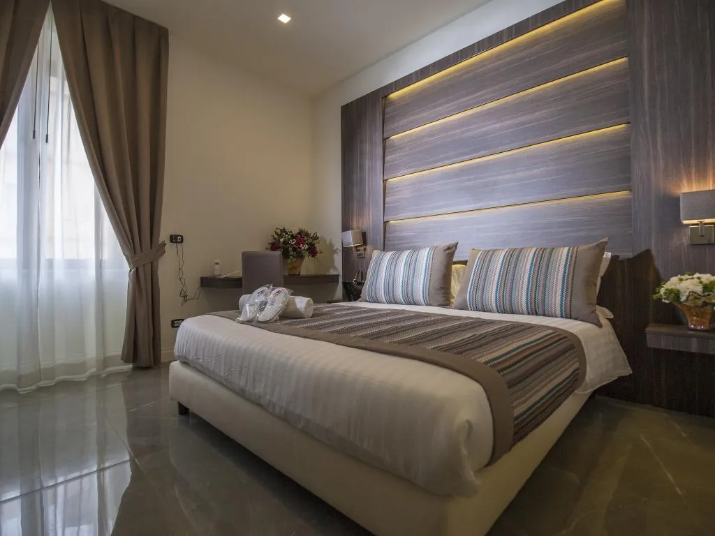 DOUBLE CLASSIC Room, Palazzo Firenze, Naples