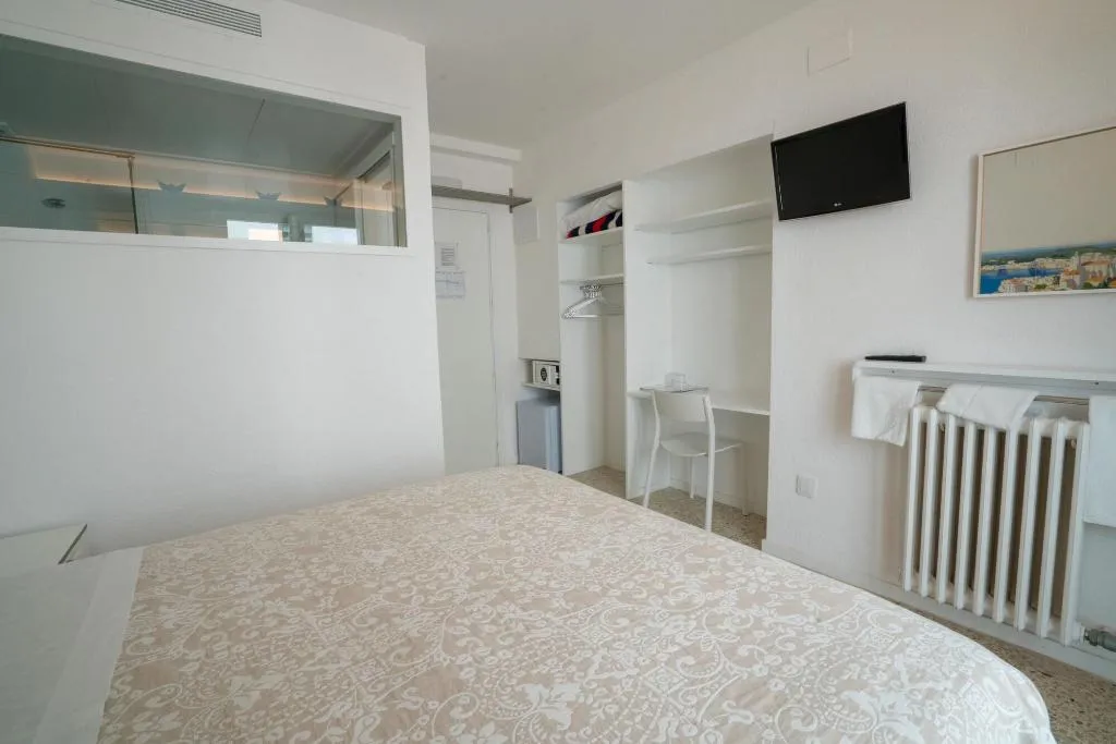 Room, Hostal Marina Cadaqués, Costa Brava