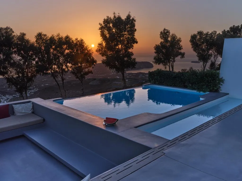 SUITE SEA VIEW WITH PRIVATE POOL Room, Santorini Heights, Santorini