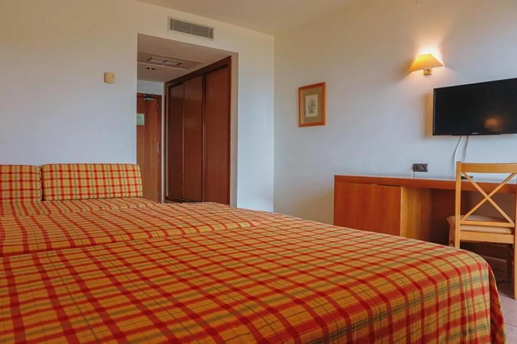 FAMILY ROOM CAPACITY 3 Room, SBH Club Paraiso Playa, Fuerteventura