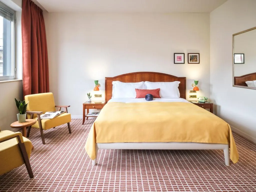 DOUBLE DELUXE Room, Max Brown Missori part of Sircle Collection, Milan