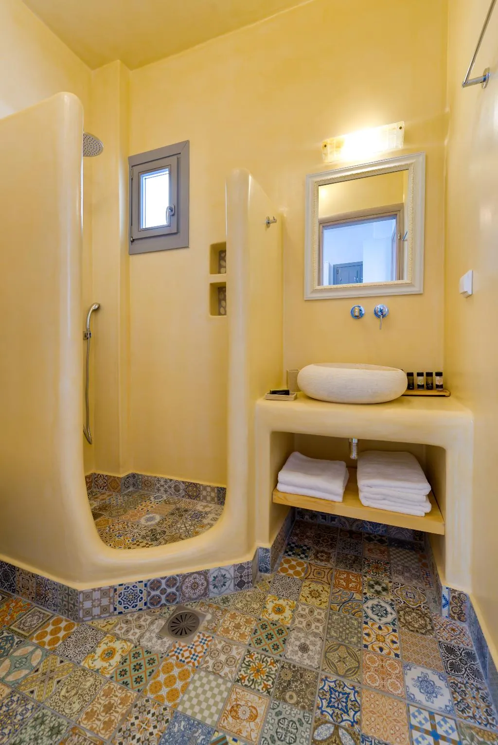 SUITE WITH PRIVATE POOL Room, White Harmony Suites, Santorini