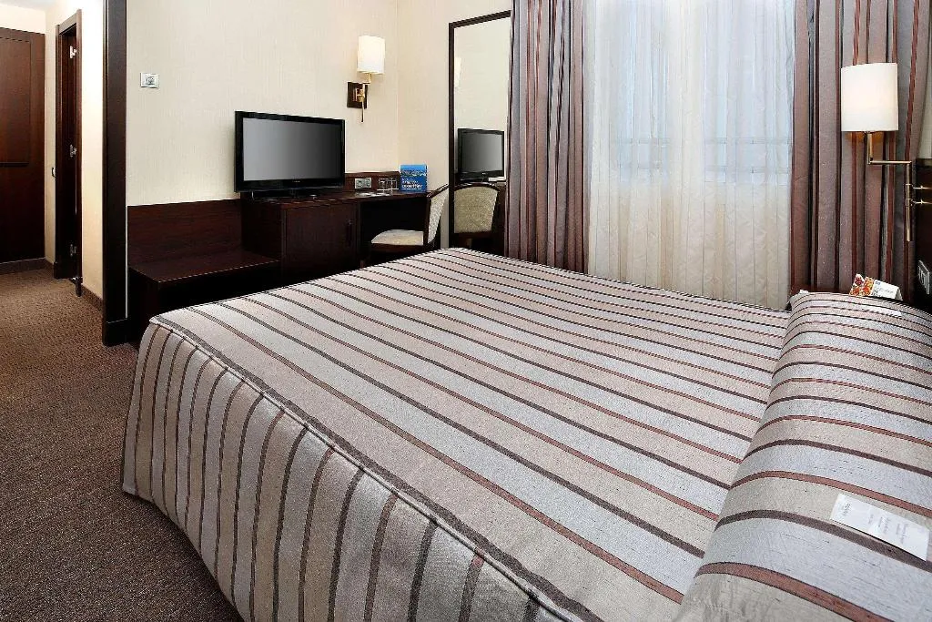 Room, Hcc Regente, Barcelona