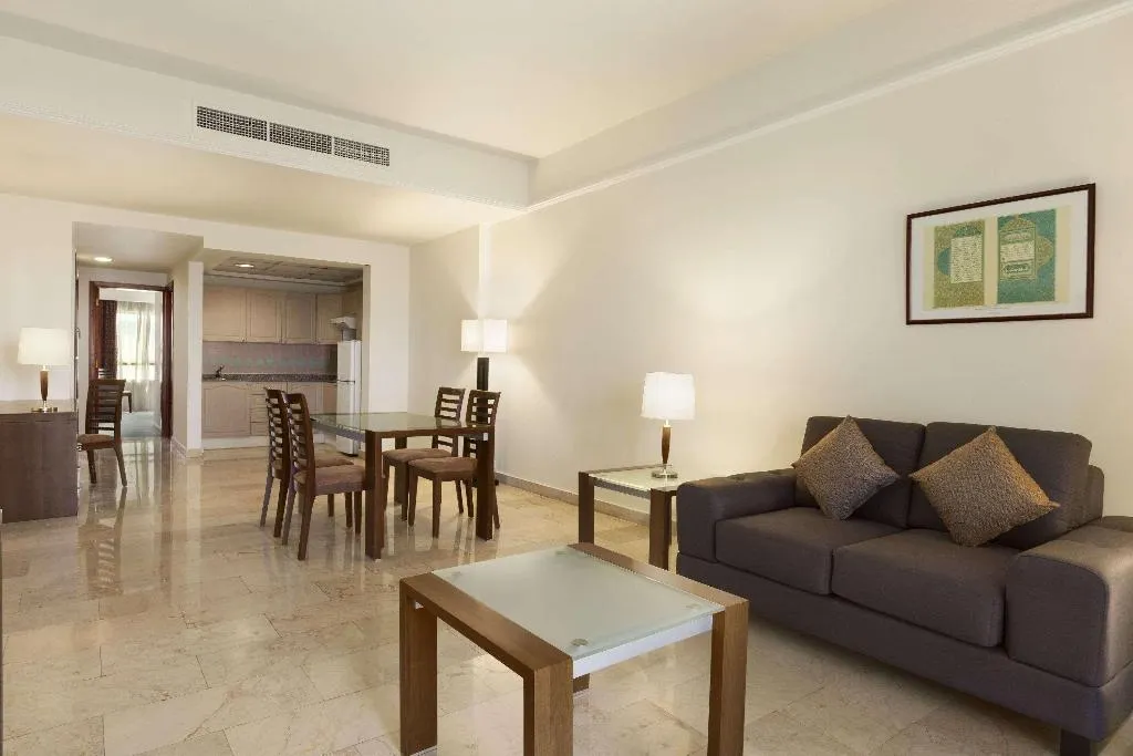 STUDIO DELUXE SEA VIEW Room, Ramada By Wyndham Beach Hotel Ajman, Dubai