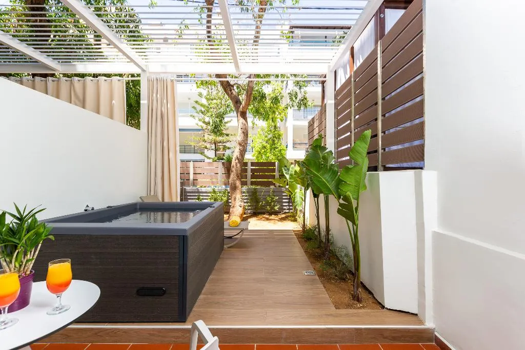JUNIOR SUITE WITH JACUZZI Room, Atrium Ambiance Hotel, Crete