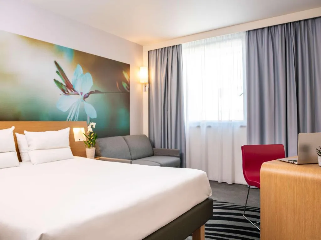 SUITE SUPERIOR KING BED Room, Novotel Milan Malpensa Airport, Milan