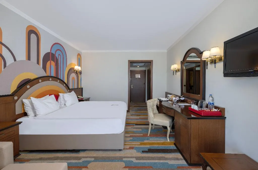 TRIPLE DELUXE SEA VIEW Room, Megasaray West Beach Antalya, Antalya