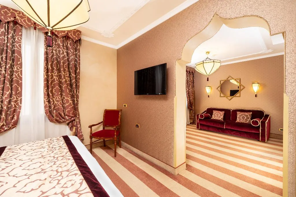 FAMILY ROOM STANDARD Room, Ai Mori d'Oriente, Venice