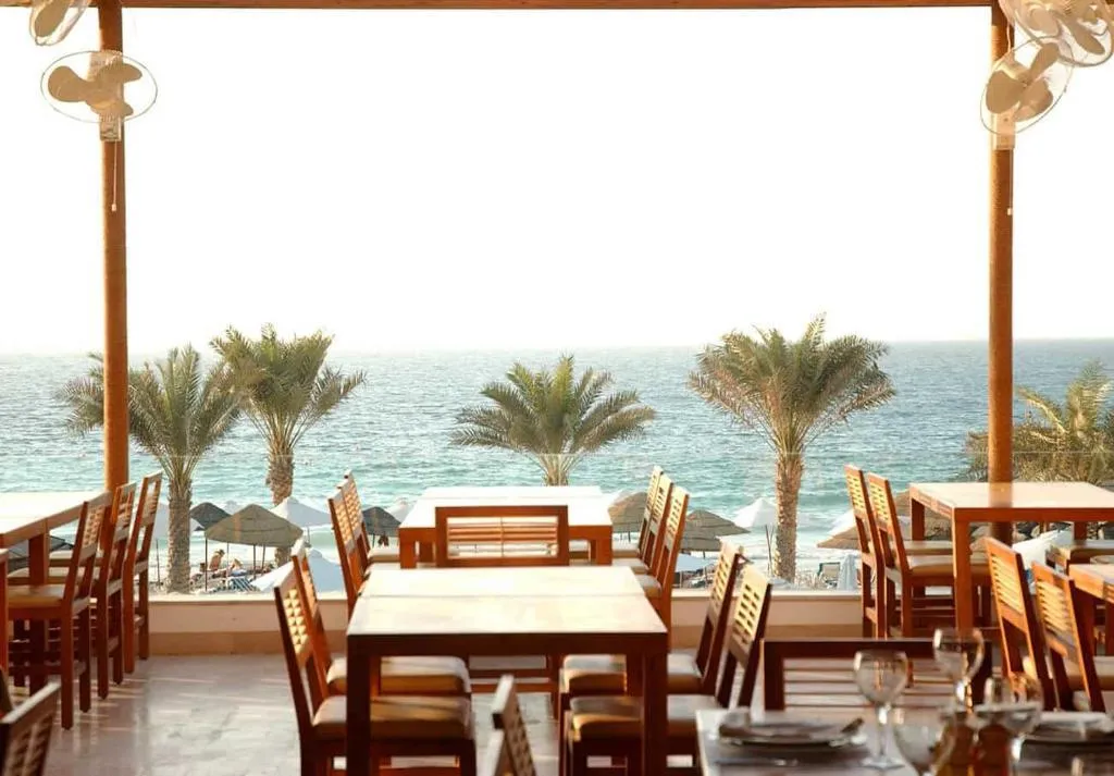 Restaurant, Dubai Marine Beach Resort & Spa, Dubai